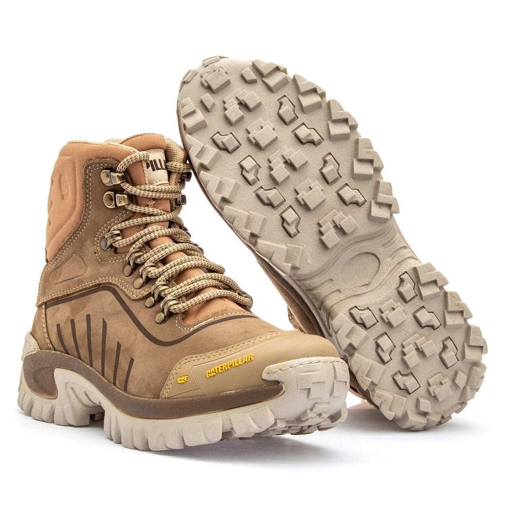 Bota Conquest Creme Nobuck