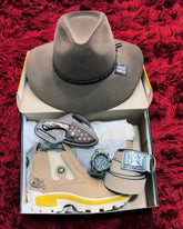 Kit Fazendeiro - Botina + Relógio Militar + Chapéu Boiadeiro + Cinto + Faca